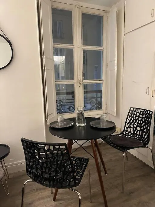 Apartment Appartement Rue De Vaugirard Paris